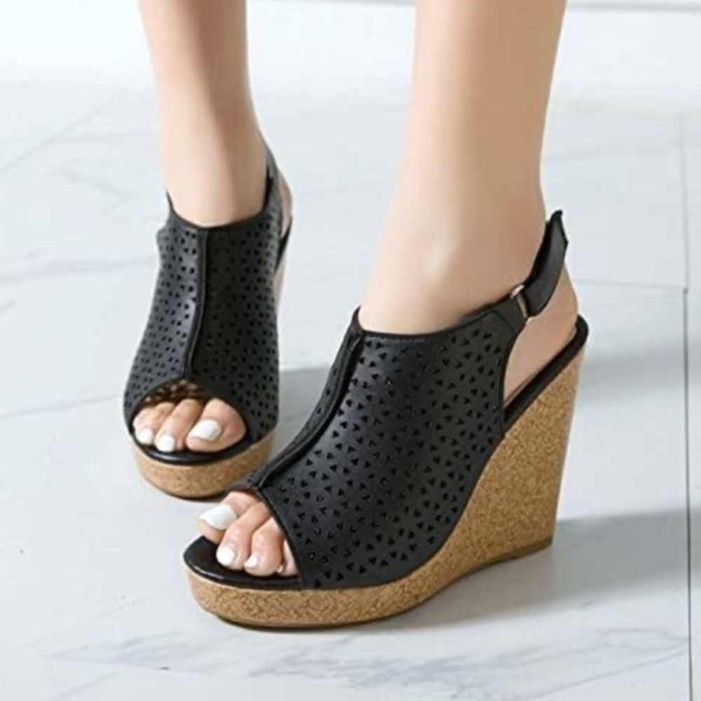 Dr Scholl”s Alana Black Leather Wooden wedge open toe sandal size 6.5